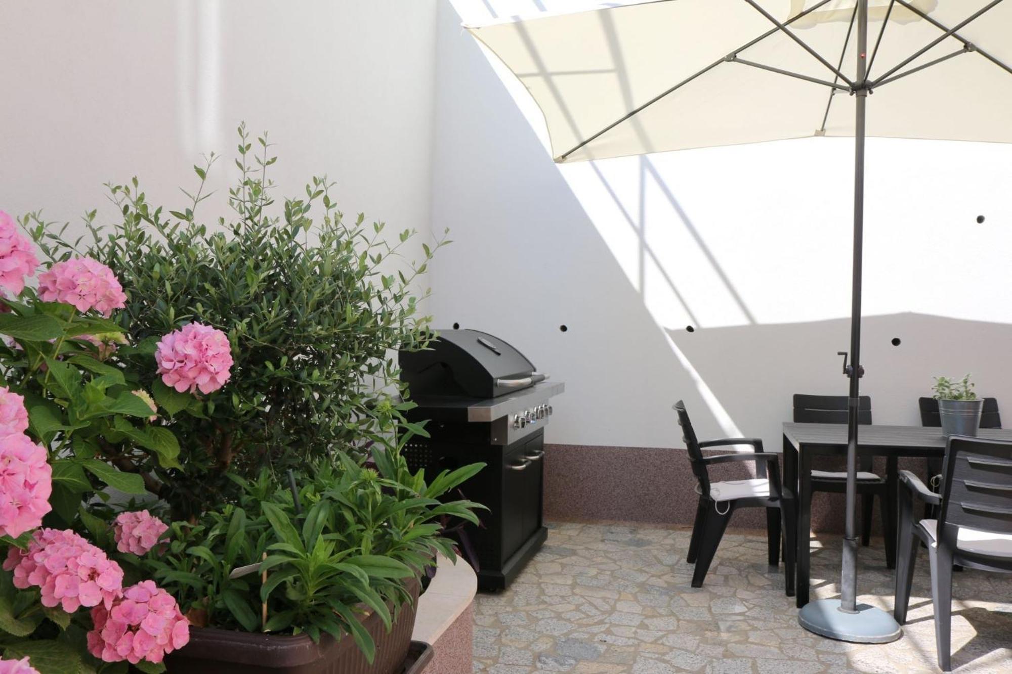 Apartments With A Parking Space Rabac, Labin - 7429 外观 照片